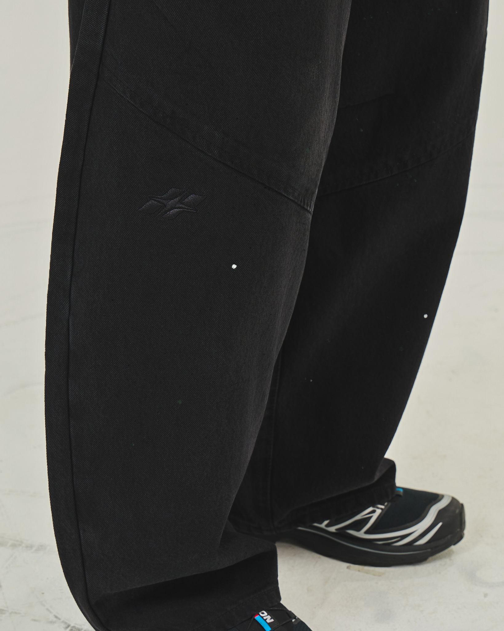 hust-stardust-jeans | Black