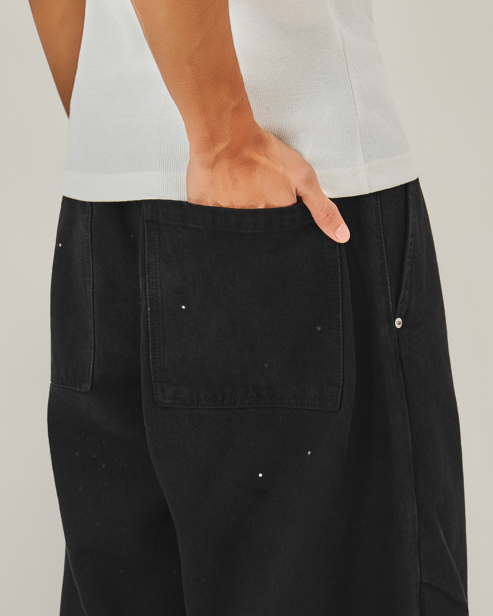 hust-stardust-jeans | Black