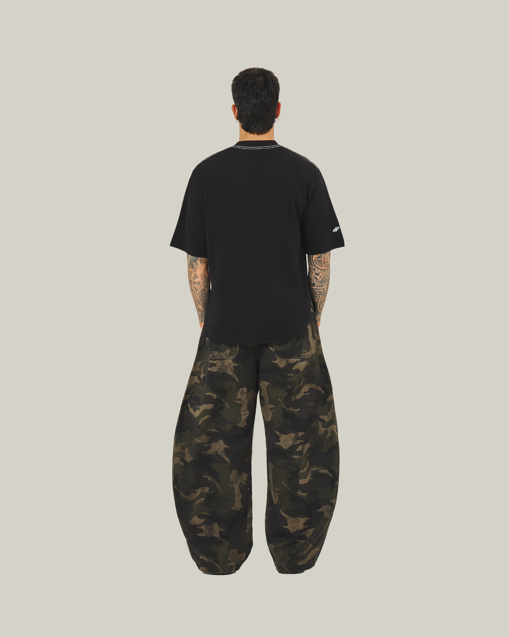 hust-thermal-regulating-crew | Black
