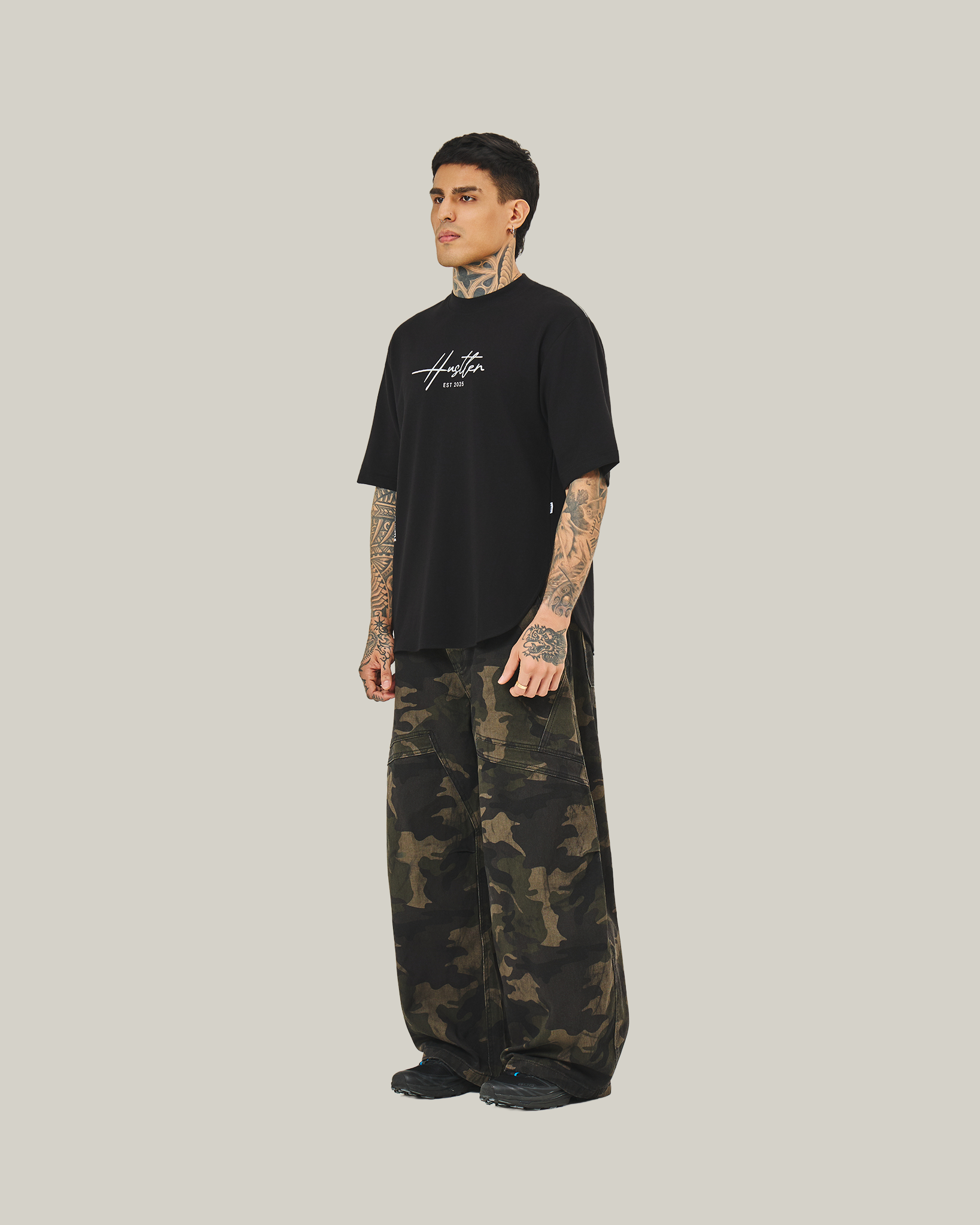 hust-thermal-regulating-crew | Black